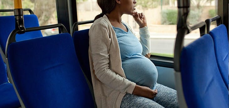 بالقطار أثناء الحمل