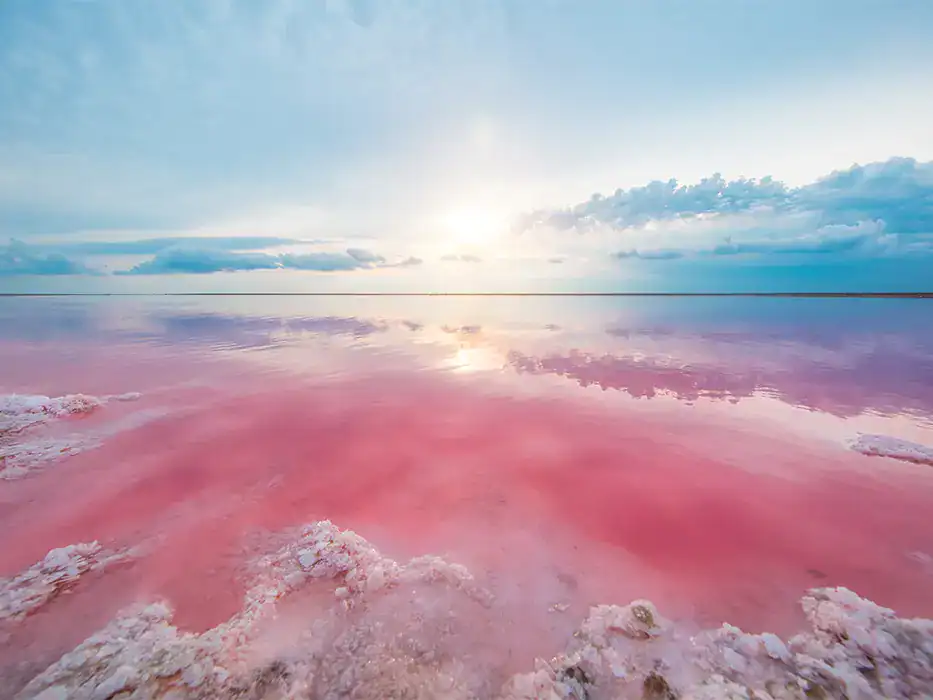 البحيرات الوردية