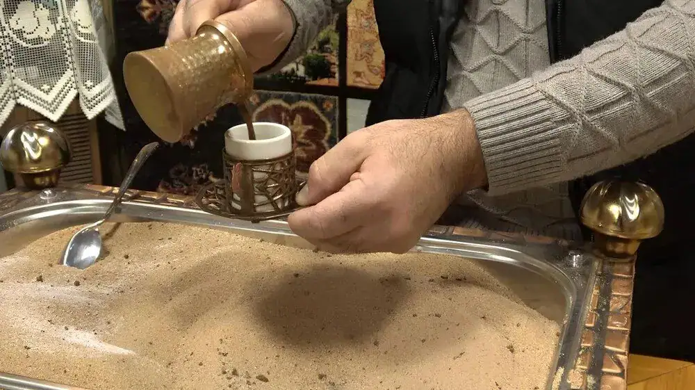 قهوة على الرمل