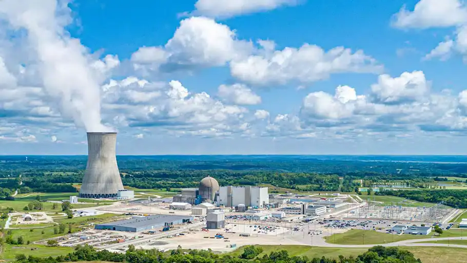 أبراج التبريد لمحطة طاقة نووية