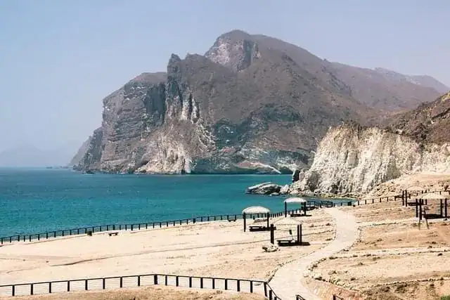 شاطئ المغسيل صلالة عُمان