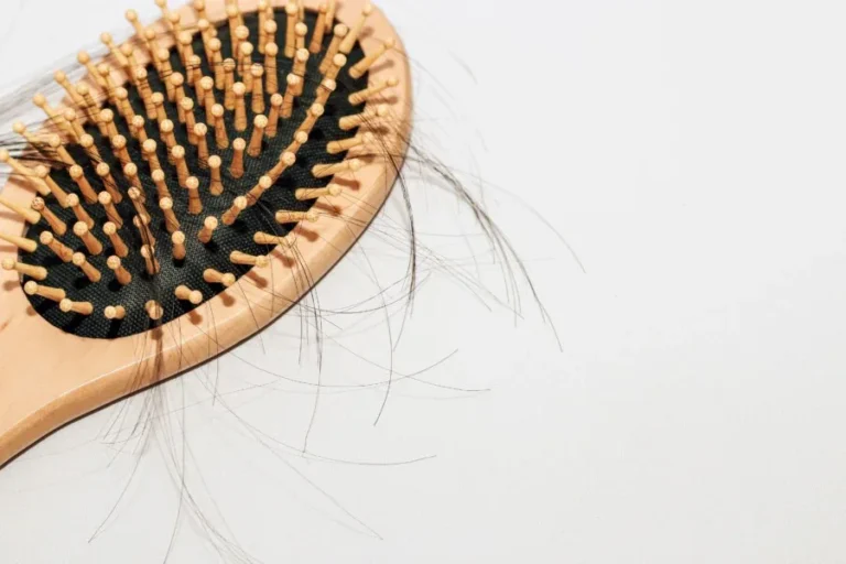 ابتكار علاج تساقط الشعر