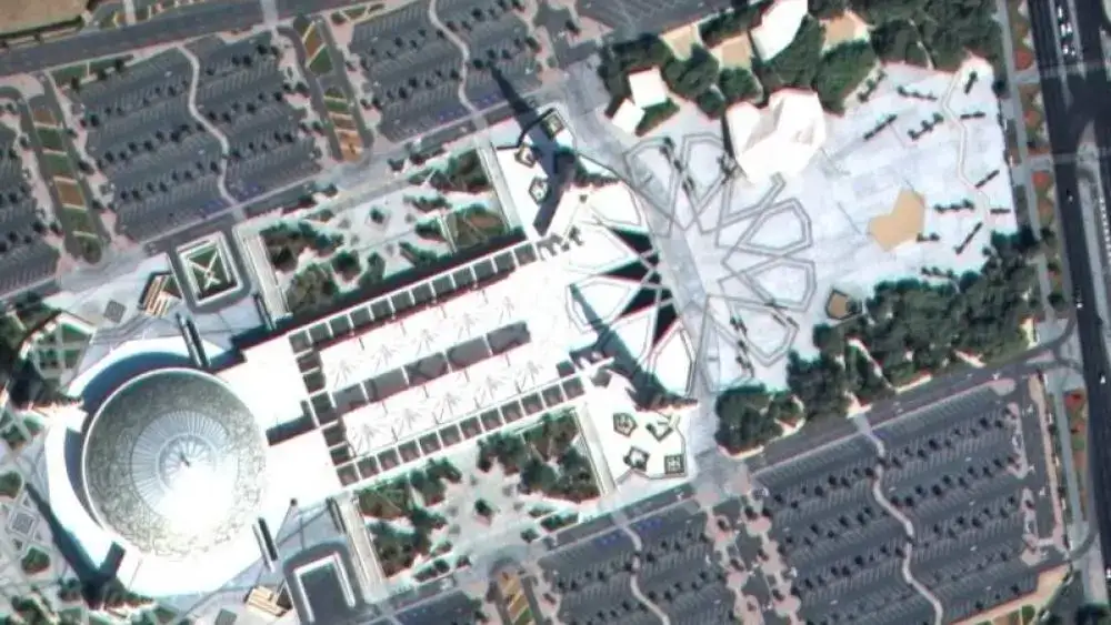 محمد بن زايد سات