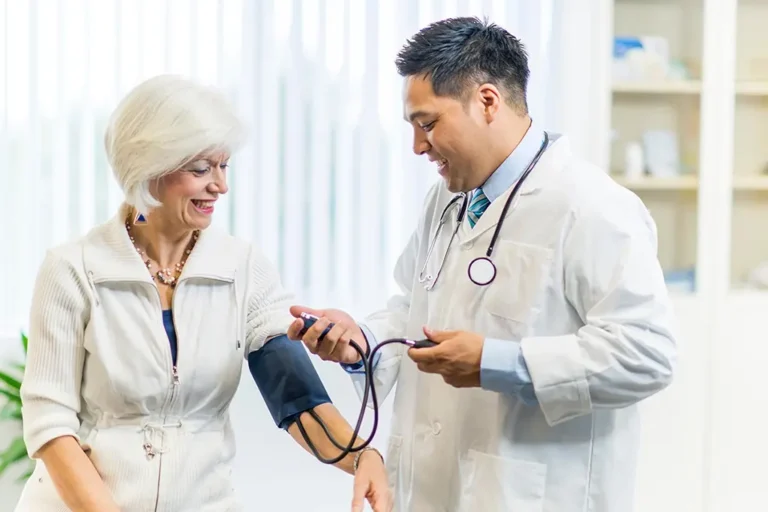 أعراض ارتفاع ضغط الدم