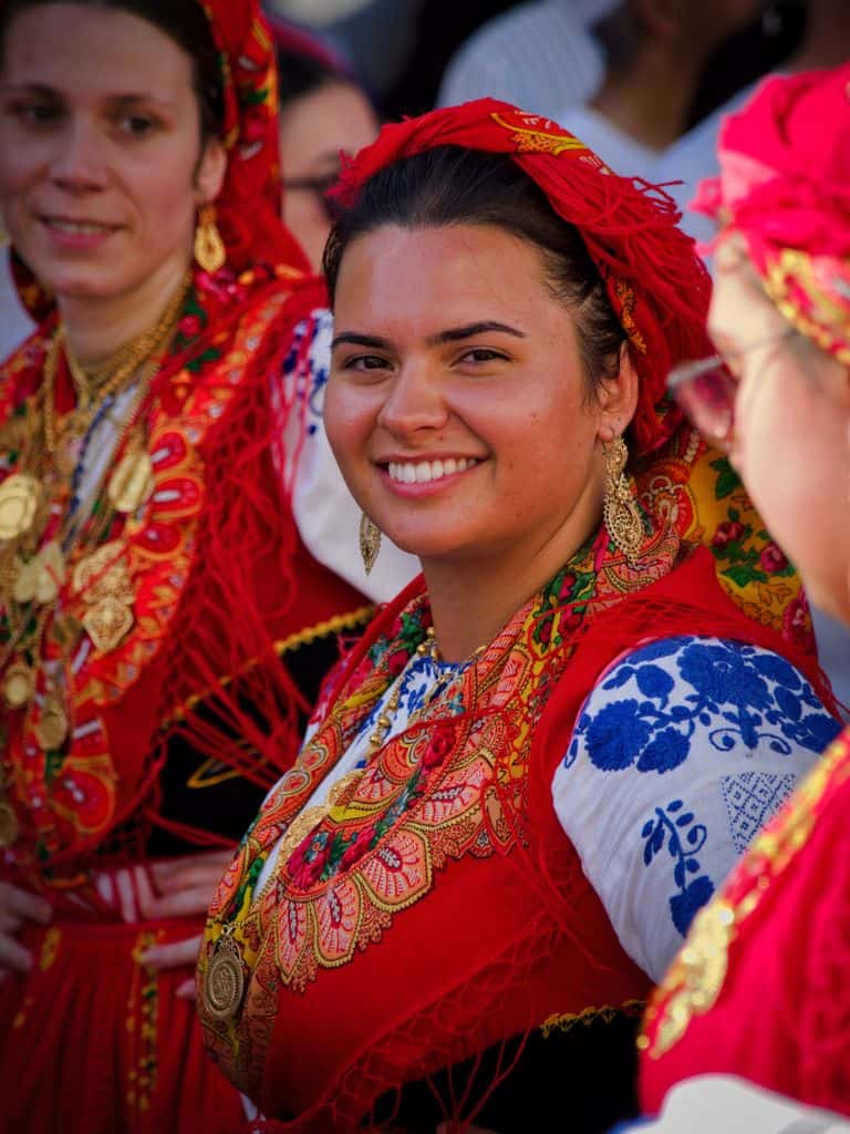 من هم الغجر أو شعب الروما