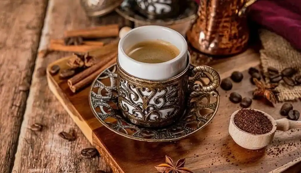 الفرق بين القهوة العربية والتركية