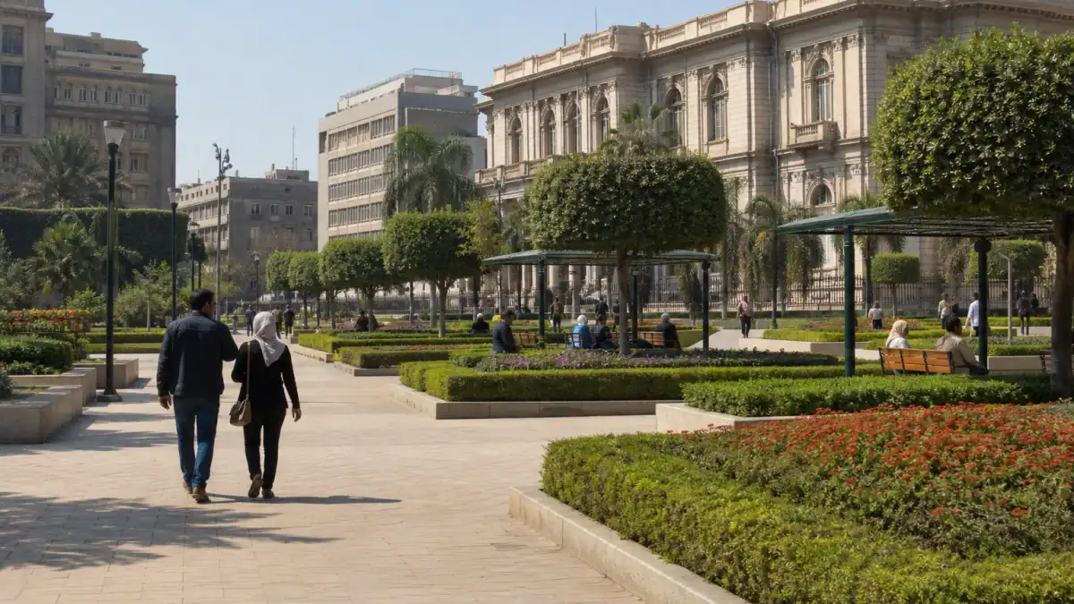 مساحة خضراء وممرات للمشاة في ميدان عابدين بالقاهرة